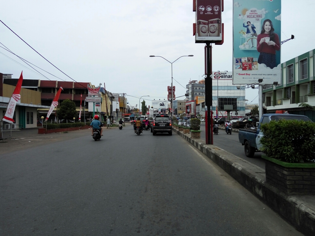 Lalu Lintas Seputaran Jembatan Kapuas I Ramai tapi Lancar