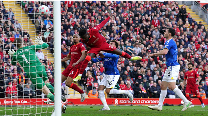 liverpool-menang-2-0-pada-duel-derby-merseyside-melawan-everton.jpg