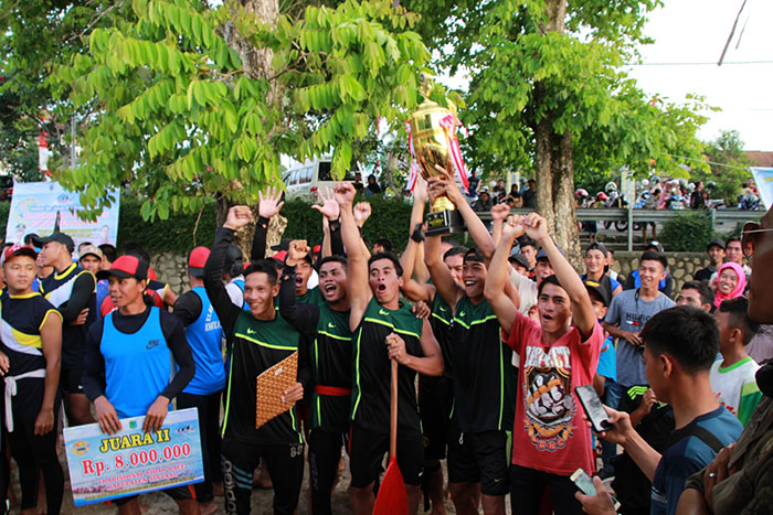 lomba-sampan-bidar-hari-jadi-kota-sintang-ke-657.jpg