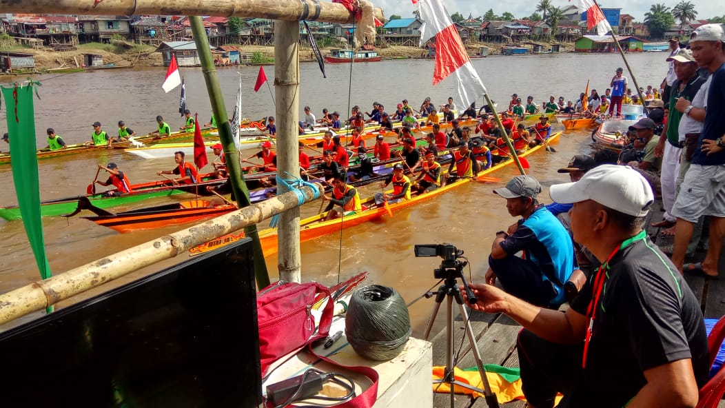 lomba-sampan-dalam-rangka-memperingati-hut-bhayangkara-ke-73.jpg