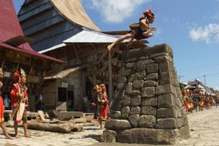 lompat-batu-nias.jpg