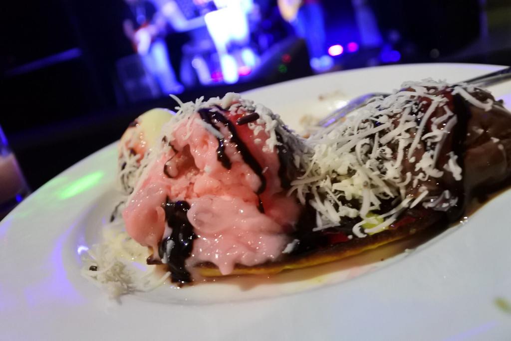 Penyuka Ice Cream, Kamu Wajib Coba Pancake Ice Cream di Monokrom Grill & Bar
