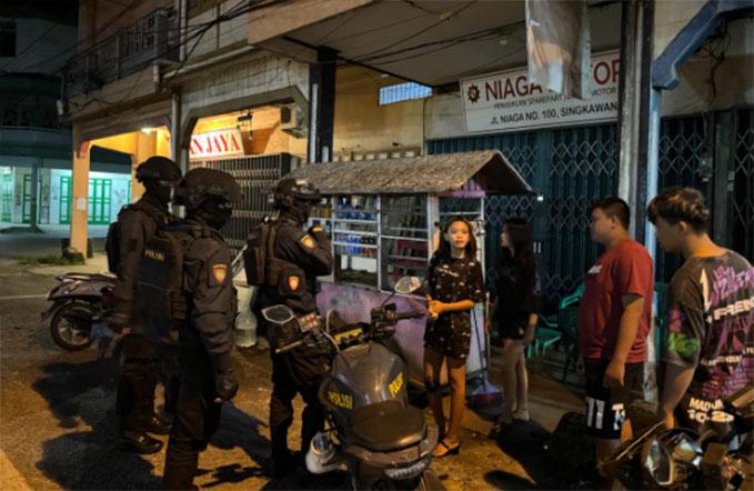 malamtingkatkan-patroli.jpg