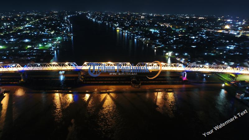 Suasana Arus Lalu Lintas di Jembatan Kapuas Pada Malam Hari - masjid-raya-mujahidin_20170204_223130.jpg