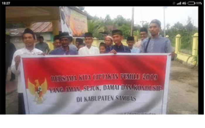 masyarakat-sejangkung-saat-mendeklarasikan-pemilu-damai-2019.jpg
