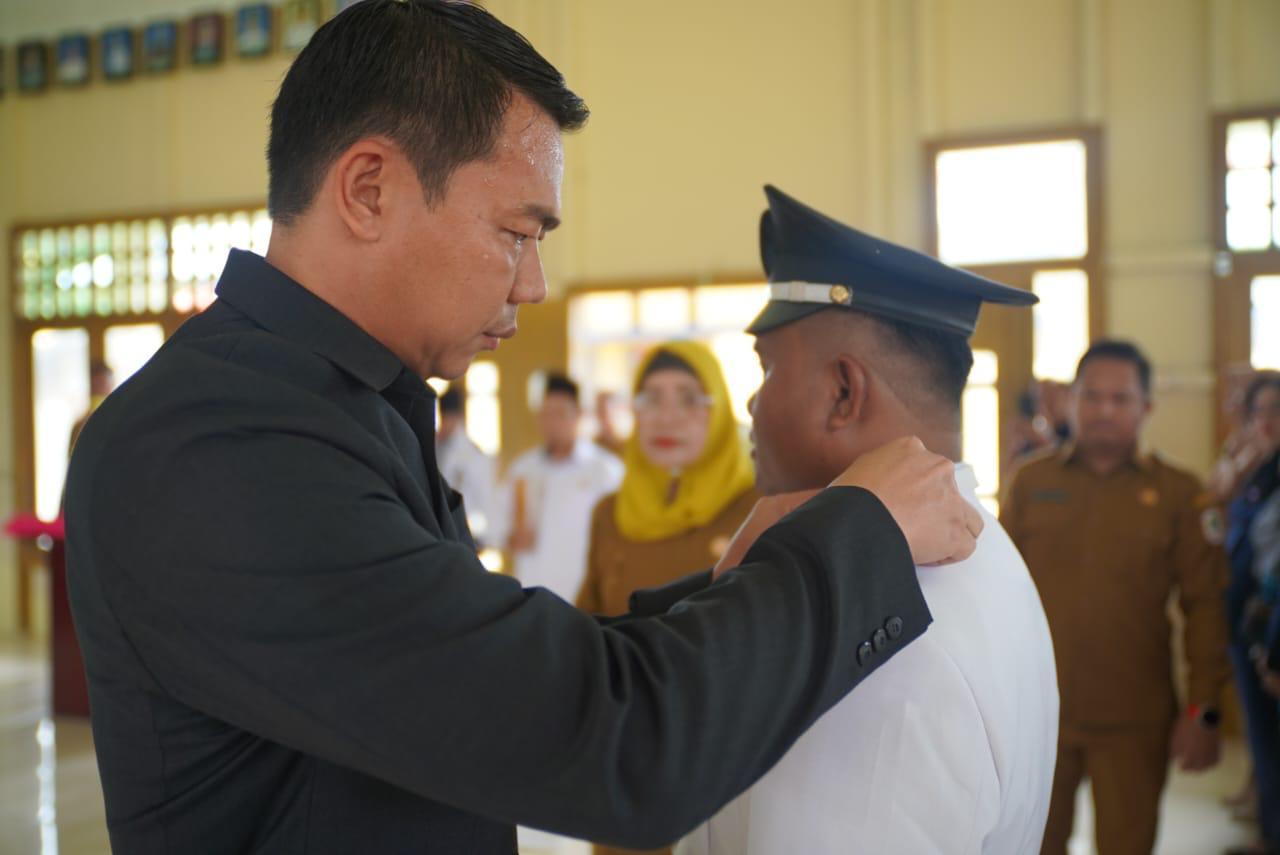 Bupati Kapuas Hulu Lantik Kades Desa Perigi