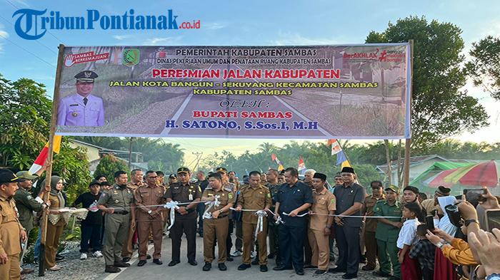 Warga Dusun Sungai Puguk Sambas Bersyukur Jalan Desa Mulus