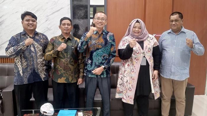 menerima-kunjungan-Badan-Pembentukan-Peraturan-Daerah-Bapemperda-DPRD-322.jpg