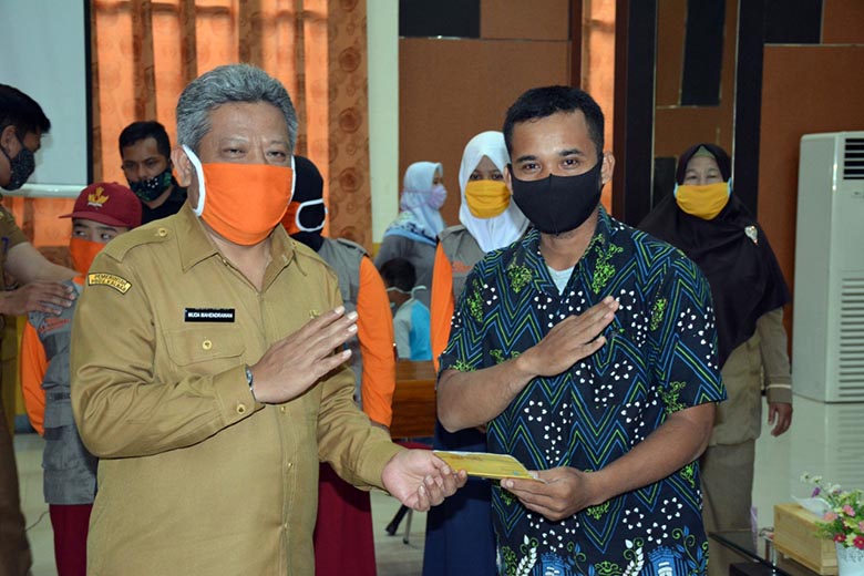 227 PAUD, 8 PKBM dan 1 SKB Terima Bantuan Operasional dari Pemkab Kubu Raya