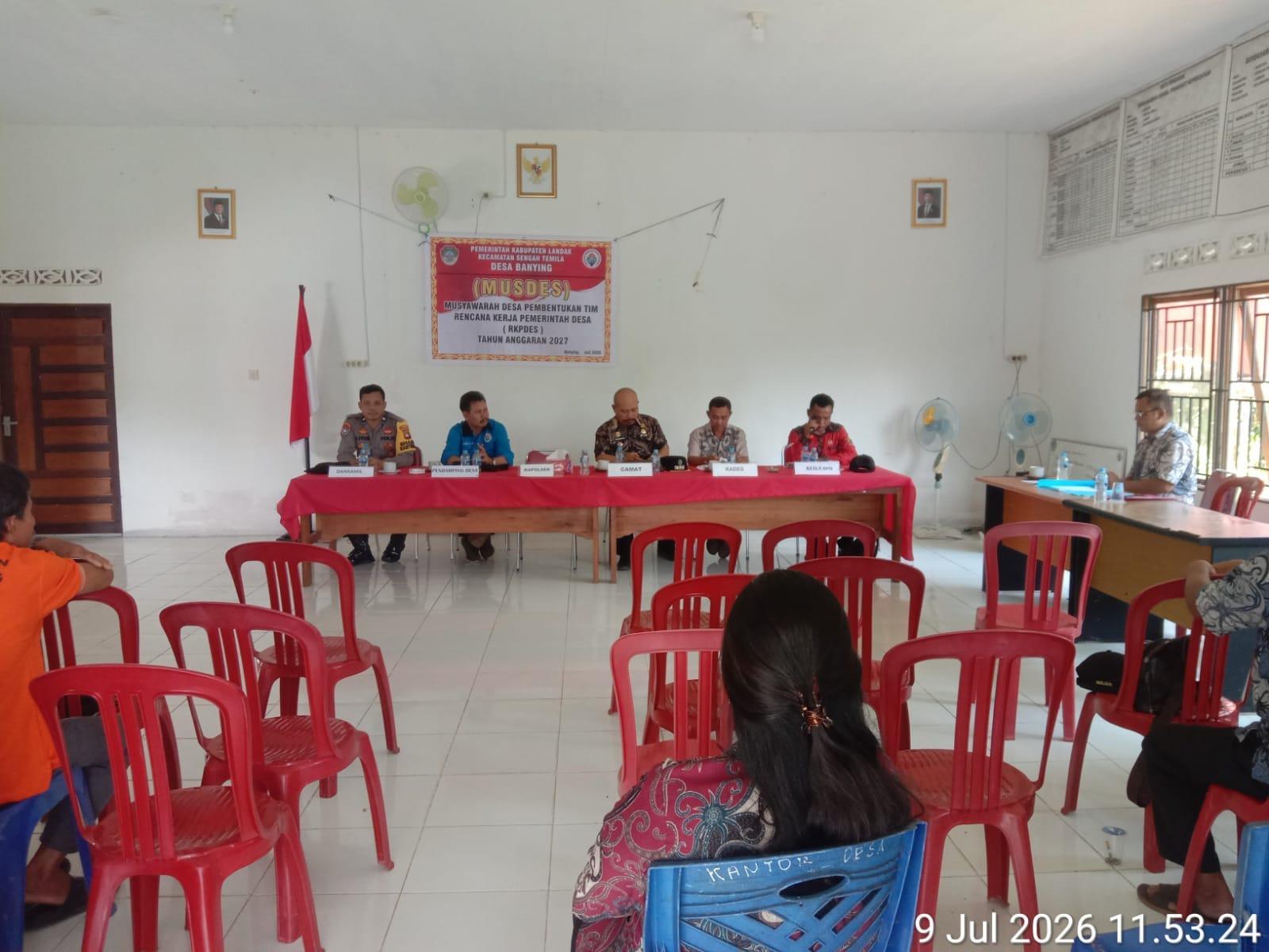 Bhabinkamtibmas Hadiri Musdes Banying, Penetapan RKPDes 2027 Berlangsung Aman dan Kondusif - Tribunpontianak.co.id