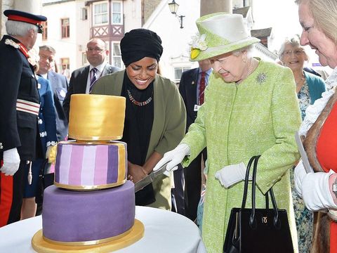 nadiya-hussain-dan-ratu-elizabeth-ii_20160616_122243.jpg