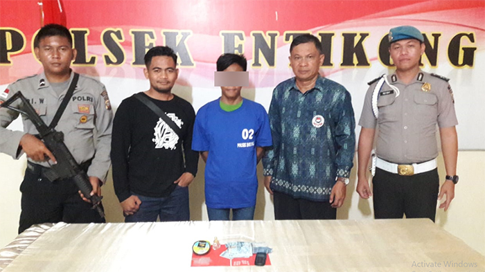 Simpan 6 Paket Sabu Siap Edar, Polsek Entikong Amankan Pemuda Ini