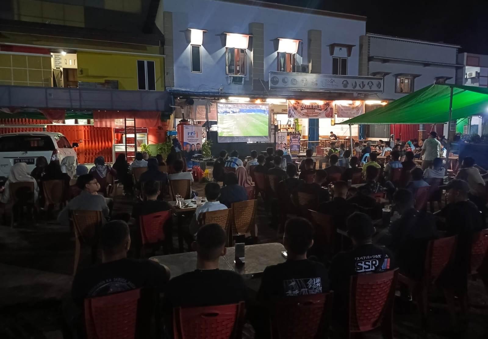 Nonton Bareng Satukan Polri & Masyarakat, Polres Sanggau Perkuat Kemitraan Lewat Semangat Sepak Bola - Tribunpontianak.co.id
