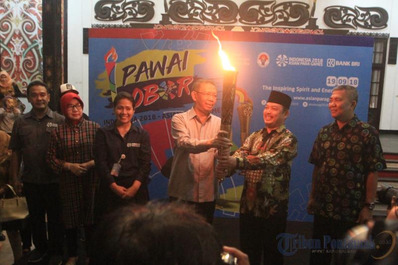 Api dan Obor Asian Para Games 2018 Sambangi Kota Pontianak