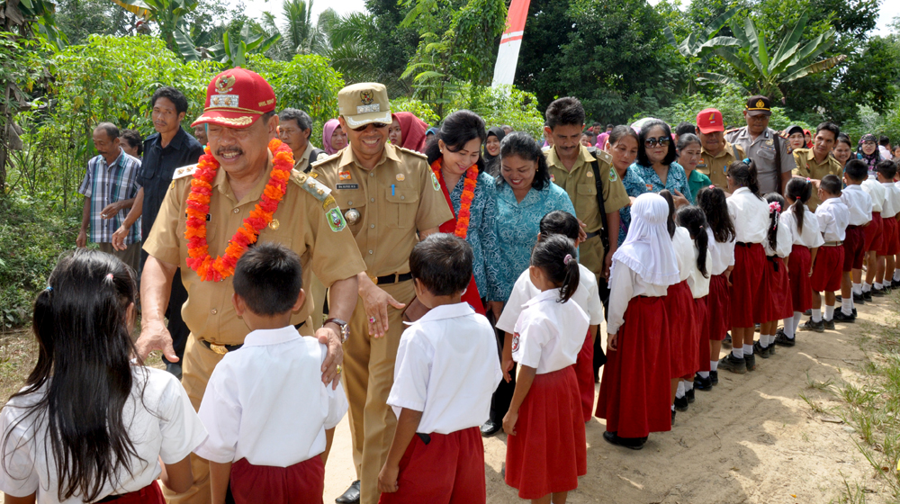 Wujudkan Sanggau Pintar, Ontot Resmikan Gedung PAUD