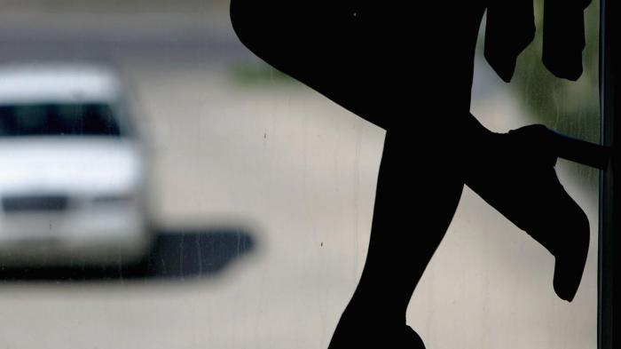 Astaga, Sopir Taksi Uber Berhubungan Intim dengan PSK di Depan Penumpangnya