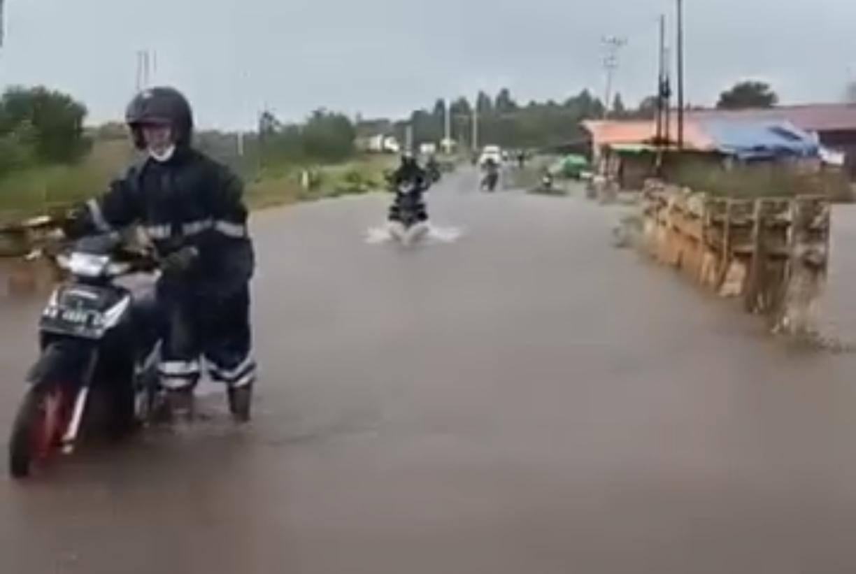 BMKG Keluarkan Peringatan Dini Gelombang Tinggi di Perairan Ketapang-Kayong Utara Kalbar 13-16 Juli - Tribunpontianak.co.id