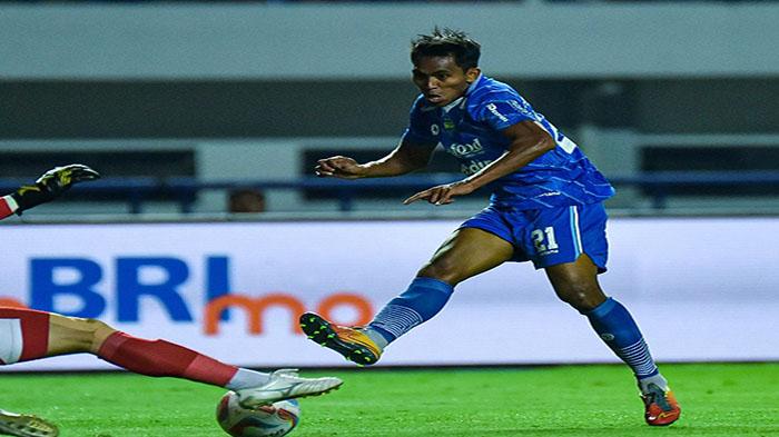 Prediksi Skor Persib Vs Madura United, Adu Jitu Taktik Mauricio Souza vs Bojan Hodak Liga 1 2023/24