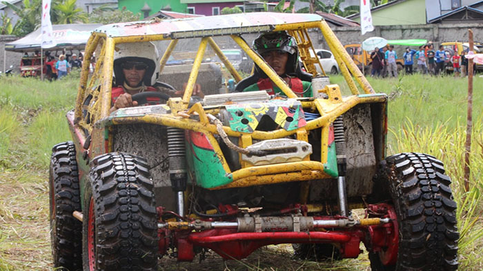 Pangdam XII/Tpr Jajal Sirkuit Debu Siantan di Fun Latber Offroad 2020 IOF Kalbar
