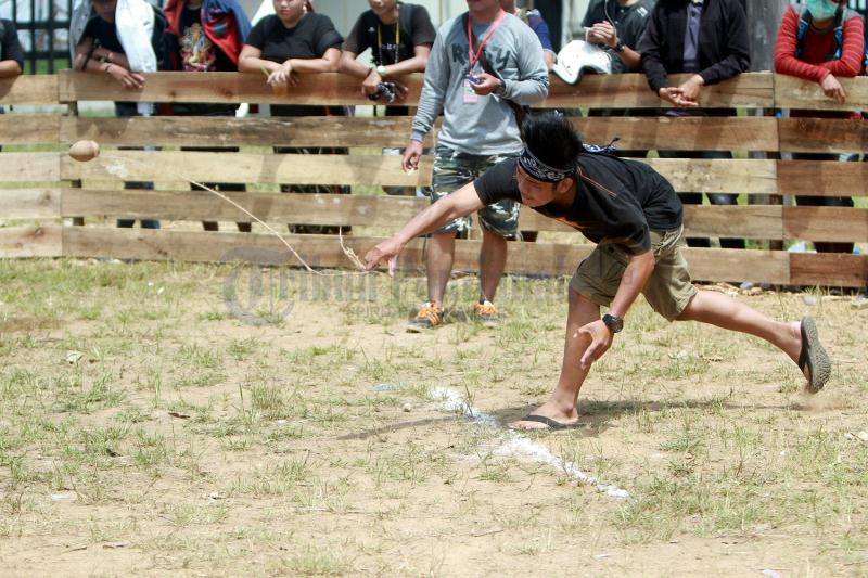 Lomba Pangkak Gasing Dalam PGD ke-32