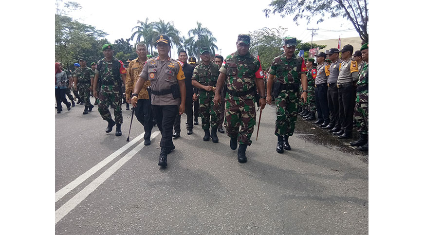 panglima-kodam-xii-tanjungpura-herman-asaribab-dan-kapolda-kalbar-didi-haryono.jpg
