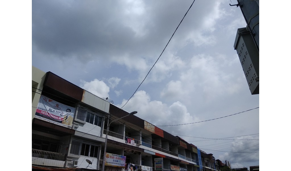 Laporan Cuaca, Pagi Ini Langit Terpantau Cerah Berawan, Siang Akan Turun Hujan Disertai Petir