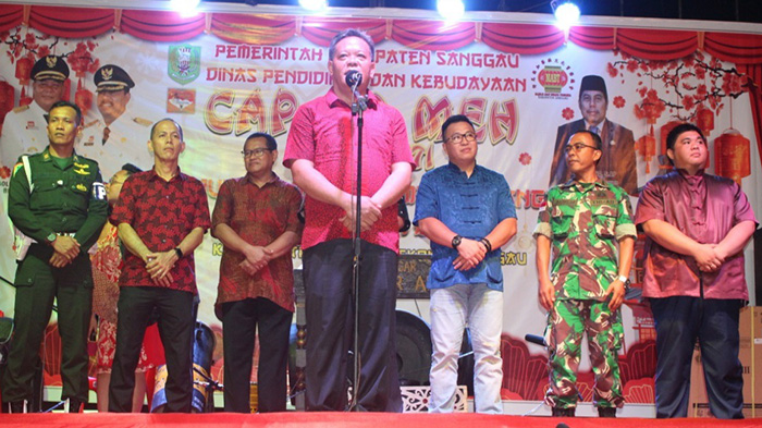 paolus-hadi-saat-menutup-rangkaian-kegiatan-perayaan-cap-go-meh.jpg