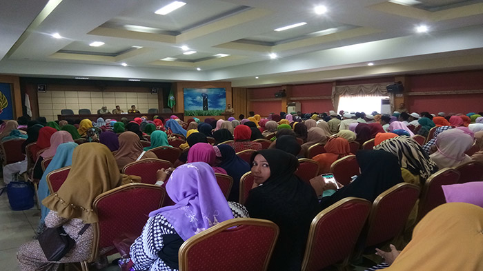 Pemkot Pontianak Berikan Bantuan Tali Asih Pada Guru Ngaji dan Fardu Kifayah