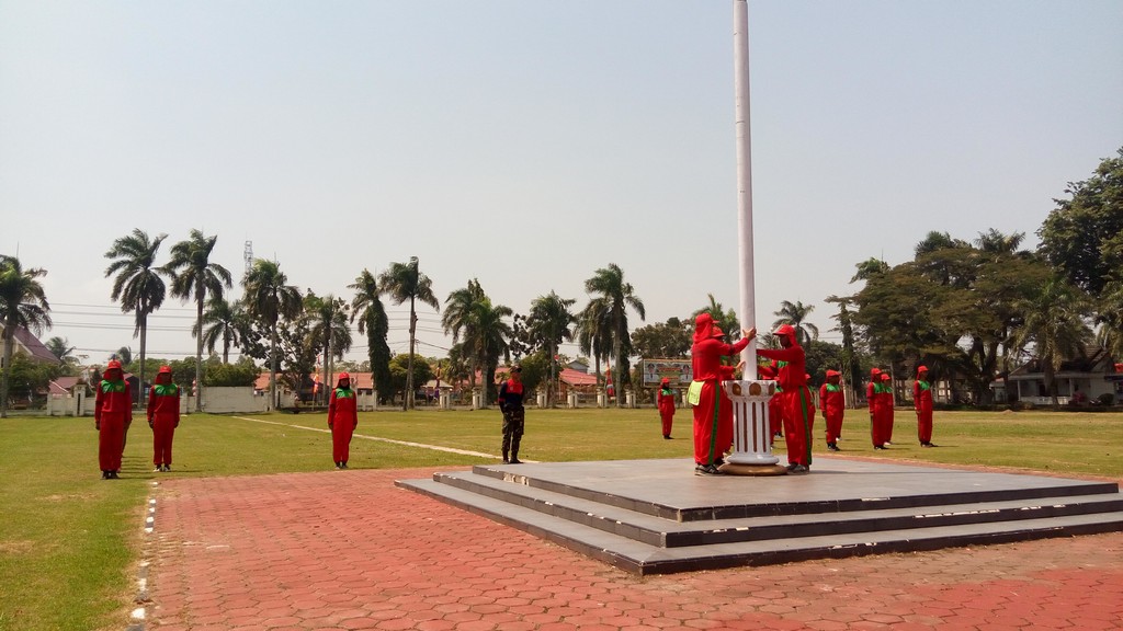 Paskibraka Pemangkat Unjuk Kebolehan di Mempawah