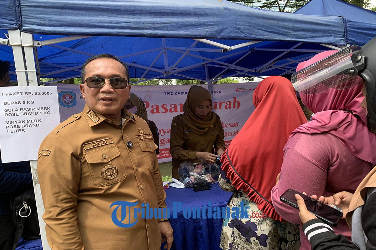 Bupati Sujiwo Dorong Pengurangan Plastik dan Soroti Harga Bahan Pokok Pelaku UMKM yang Meningkat