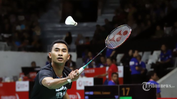 Live Streaming Tommy Sugiarto vs Kento Momota di Semifinal Denmark Open 2021 Mulai Pukul 21.15 WIB