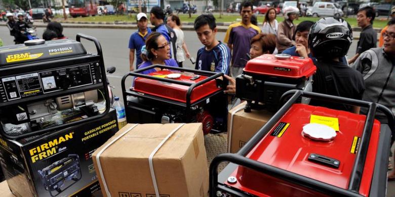 pedagang-genset_20160626_085332.jpg