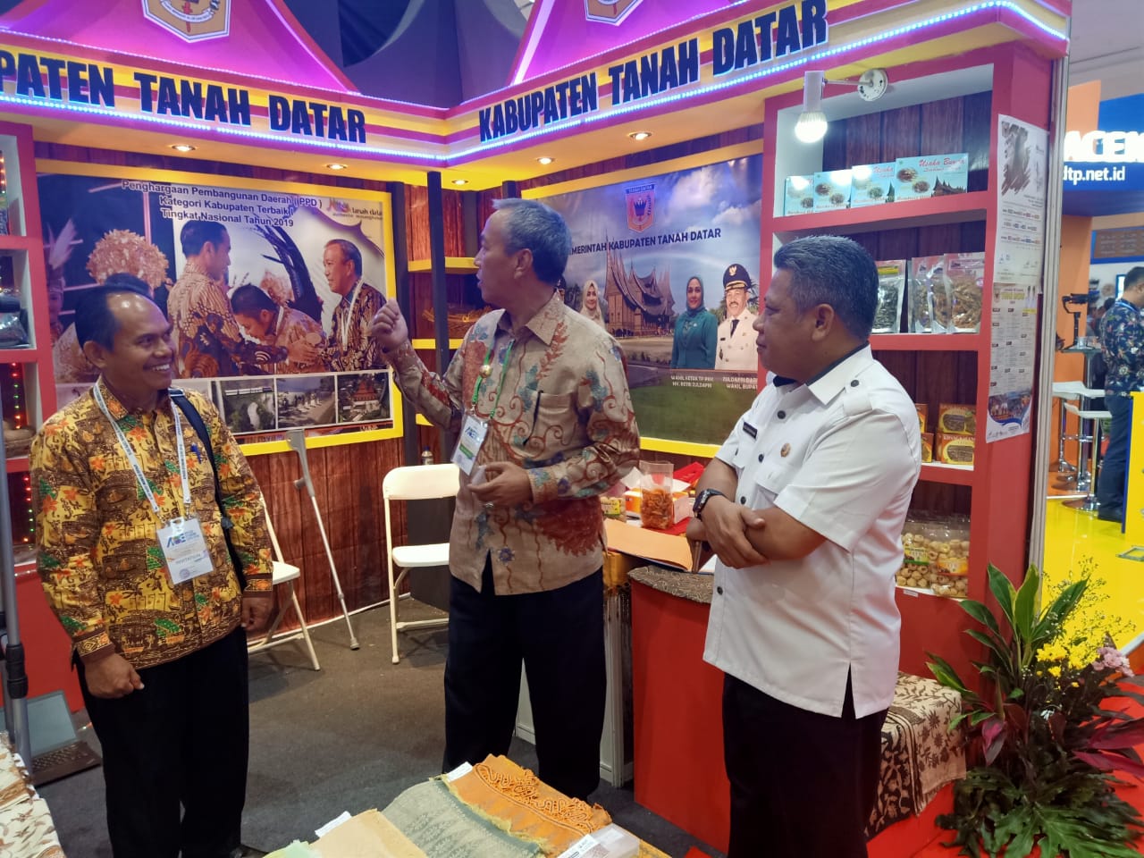 pelaksanaanasosiasi-pemerintahan-kabupaten-seluruh-indonesia.jpg