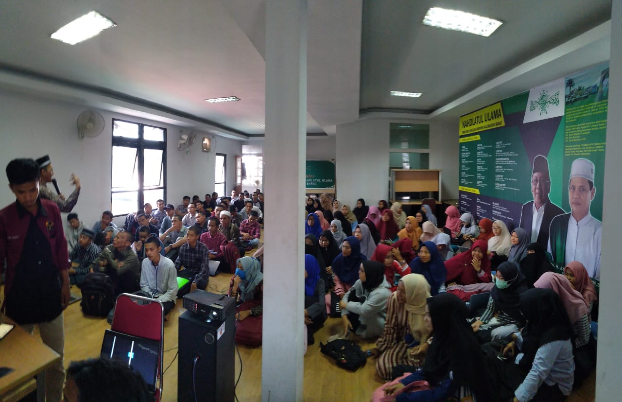 pelatihan-pembuatan-makalah-oleh-pmii-rayon-syariah-dan-rayon-mahfud-at-tirmasi.jpg