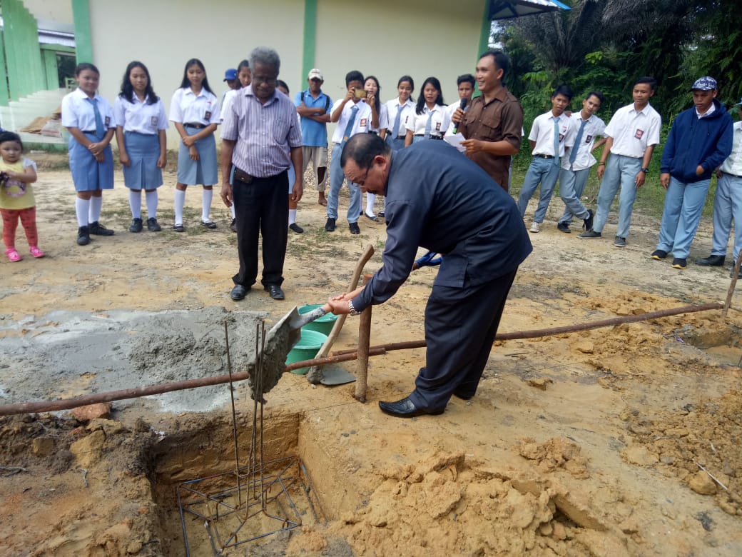 SMAK St Ignasius Loyola Landak Bangun Gedung Ruang Komputer
