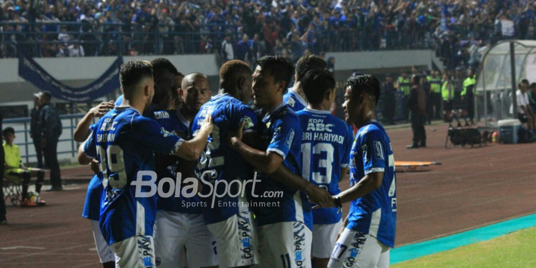 pemain-pemain-persib-bandung_20180917_171151.jpg