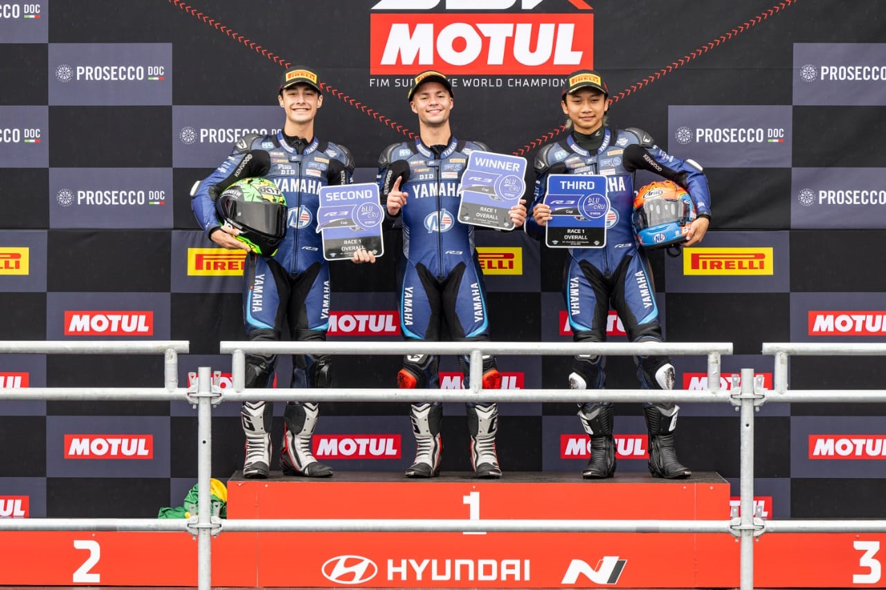 pembalap-binaan-yamaha-racing-indonesia-wahyu-nugroho-berhasil-meraih-podium-ketiga.jpg