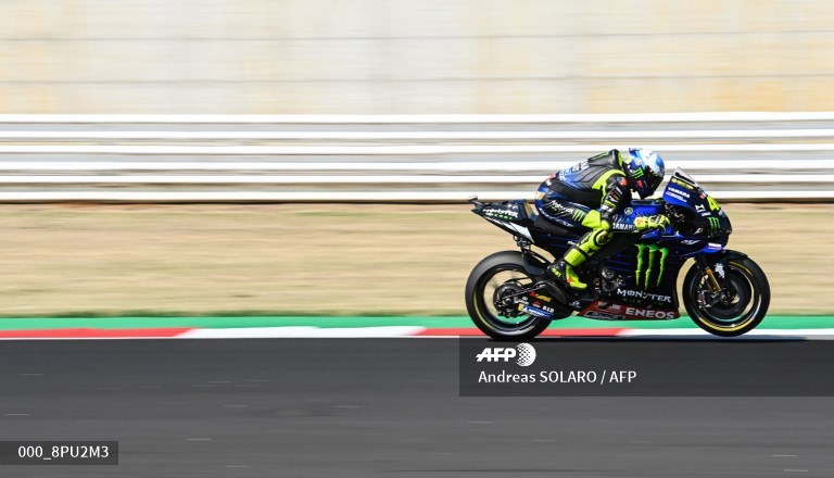 pembalap-yamaha-valentino-rossi-saat-menjalani-latihan-motogp-di-sirkuit-misano-italia.jpg