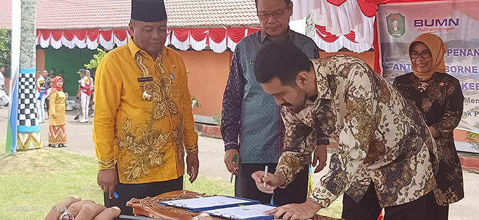 penandatanganan-nota-kesepahaman-antara-disdikbud-provinsi-kalbar-dengan-pt-bai.jpg