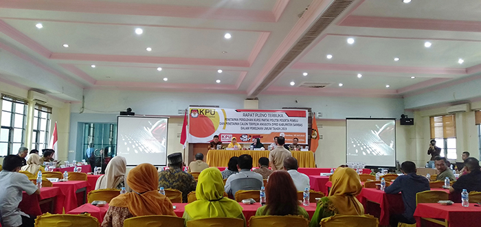KPU Sambas Gelar Rapat Pleno Penetapan Jumlah Kursi dan Anggota DPRD Terpilih