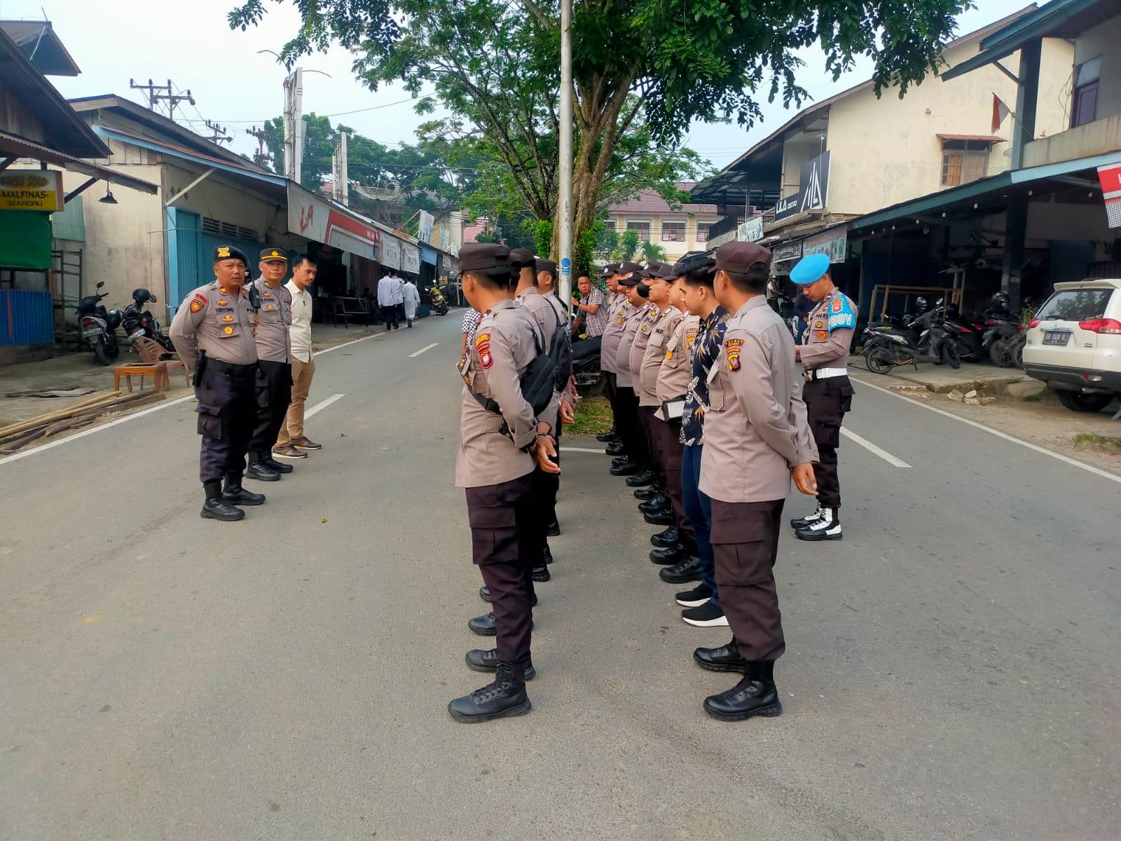 Kasat Samapta Polres Sekadau Pimpin Apel Pengamanan Pawai Taaruf Maulid Nabi Muhammad SAW