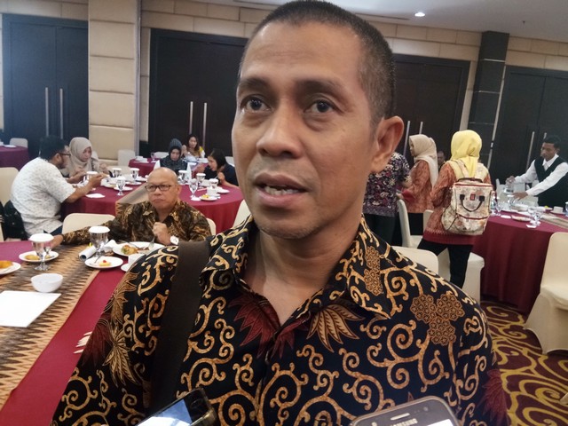 pengamat-ekonomi-dan-keuangan-untan-m-fahmi_20171222_203701.jpg