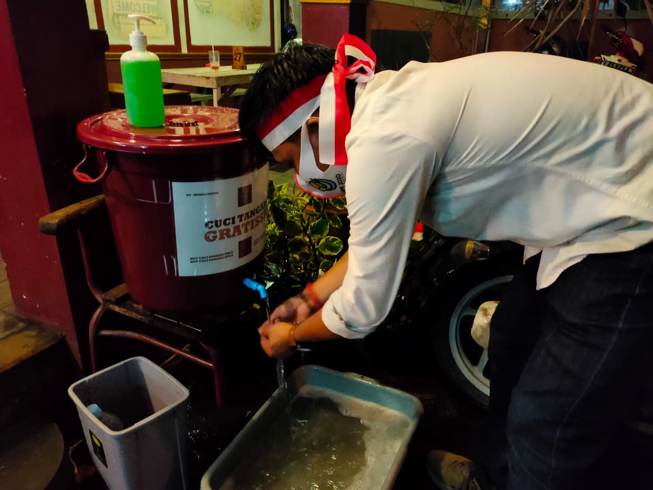 pengunjung-diwajibkan-untuk-cuci-tangan.jpg