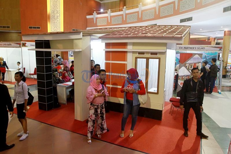 58 Developer Meriahkan Pameran Property Terbesar di Kalbar - pengunjung_20171122_233705.jpg
