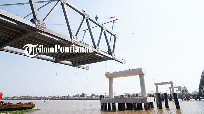 peninjauan-progres-pembangunan-duplikasi-jembatan-kapuas-8.jpg
