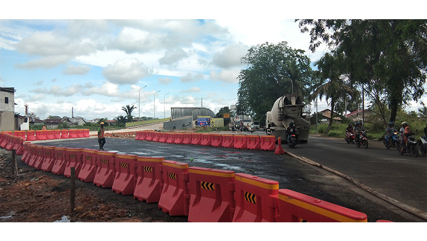 penutupan-jembatan-landak.jpg