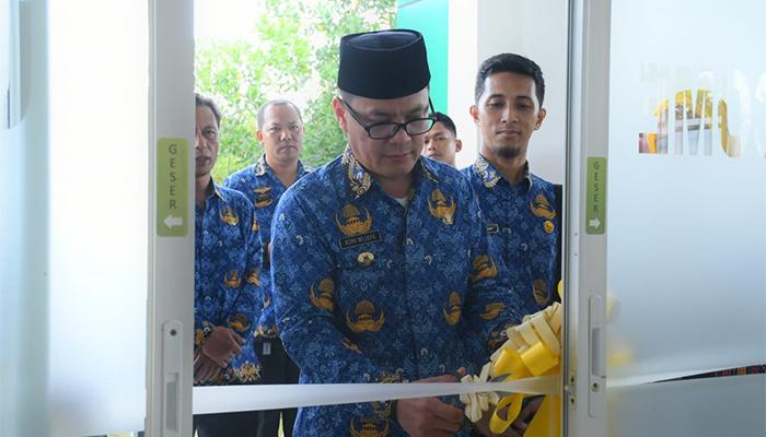 Pj Bupati Romi Wijaya Resmikan Gedung Unit Tranfusi Darah RSUD SMJ I