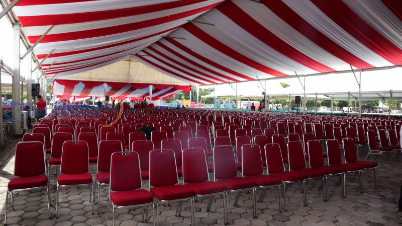 Jelang Kedatangan Presiden Jokowi, Sutarmidji Tinjau Persiapan Hingga Pengamanan - persiapkan_20171227_164352.jpg