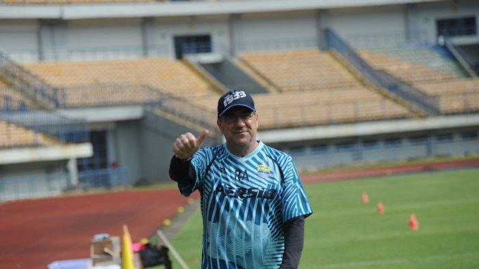 persib-bandung-robert-alberts-liga-1-persib-gbla-bandung.jpg