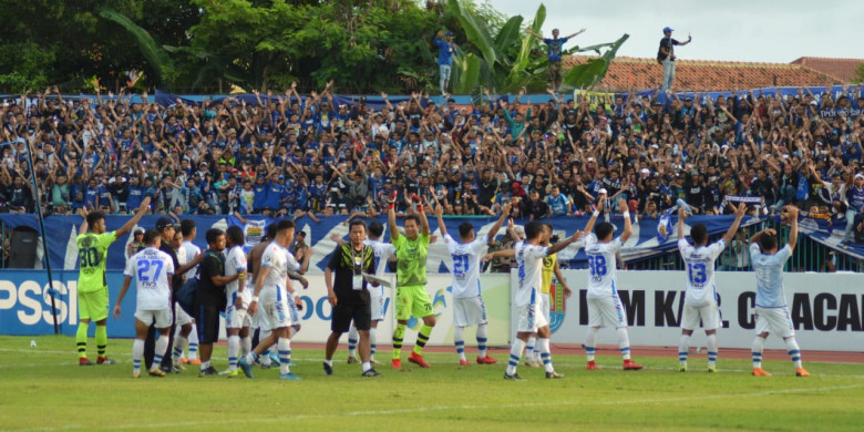 persib-bandung-vs-pscs-cilacap-3214.jpg